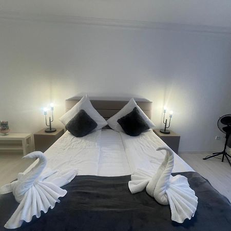 Central Shared Apartment, Friesenplatz Кельн Екстер'єр фото
