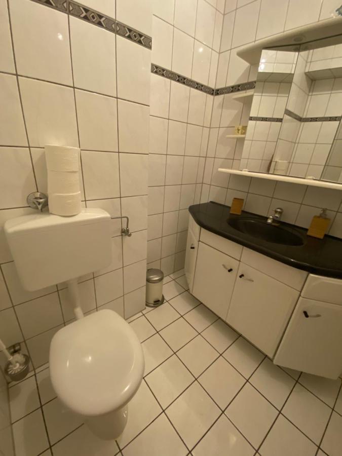 Central Shared Apartment, Friesenplatz Кельн Екстер'єр фото