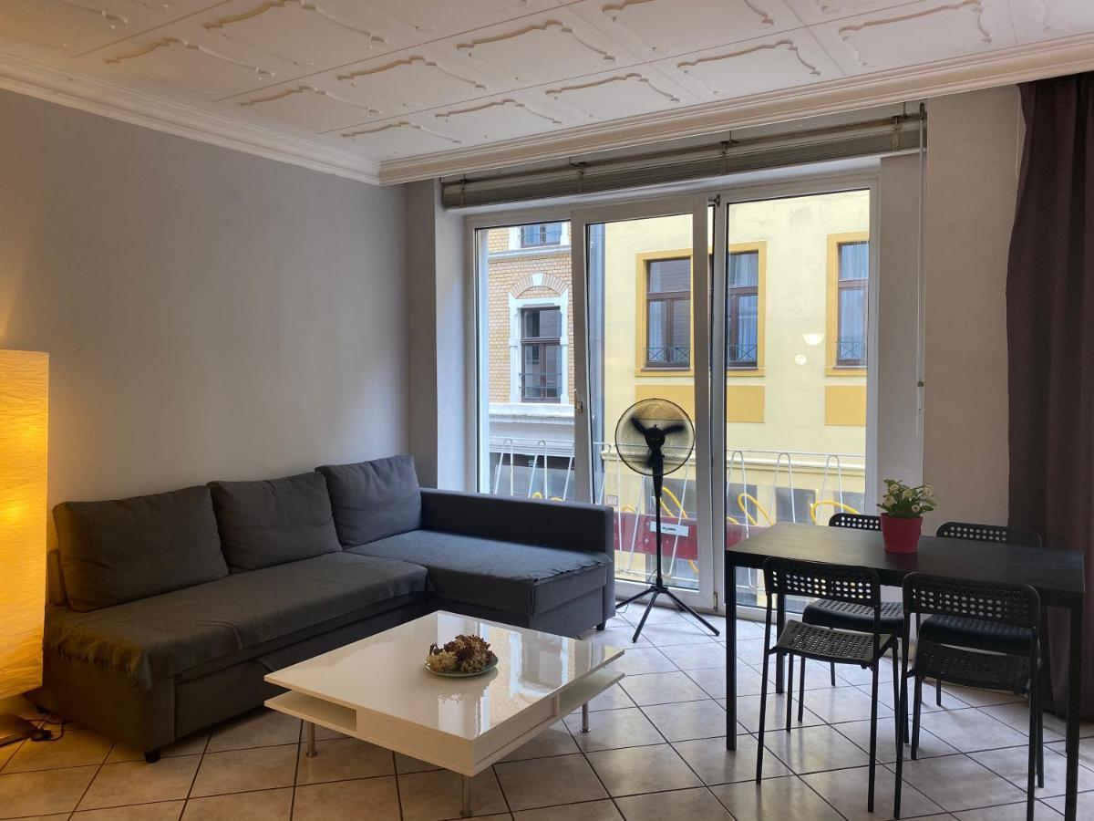 Central Shared Apartment, Friesenplatz Кельн Екстер'єр фото