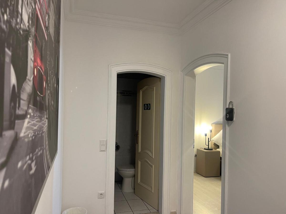 Central Shared Apartment, Friesenplatz Кельн Екстер'єр фото