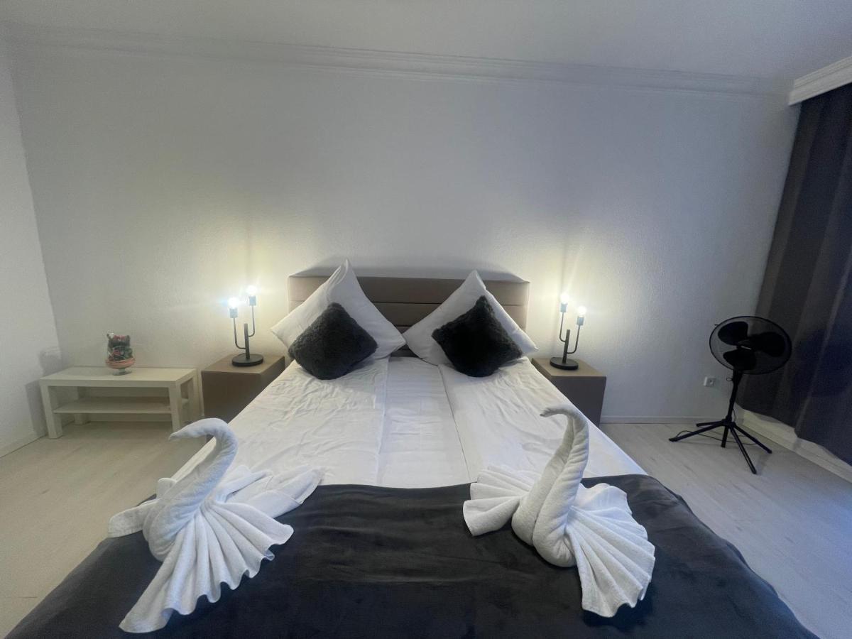 Central Shared Apartment, Friesenplatz Кельн Екстер'єр фото