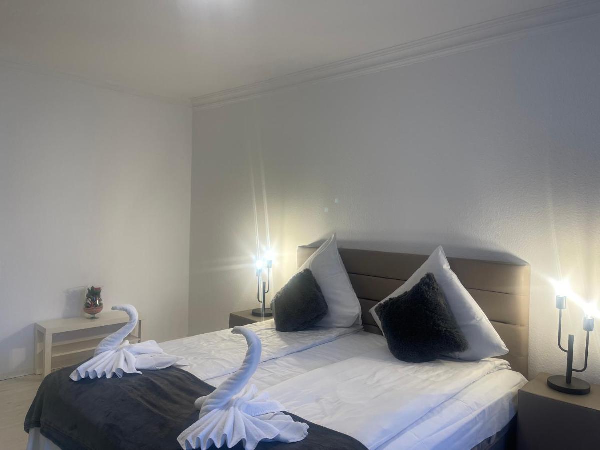 Central Shared Apartment, Friesenplatz Кельн Екстер'єр фото